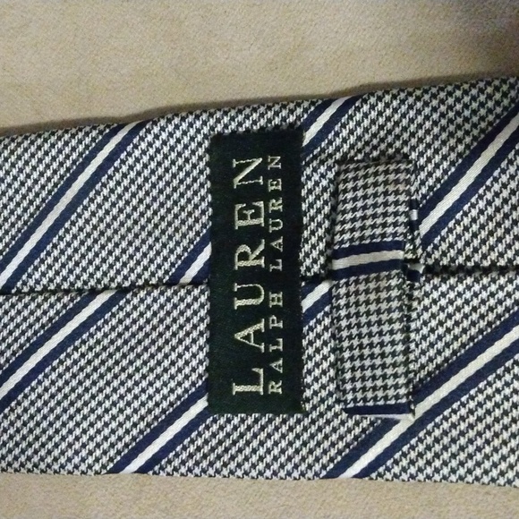 Lauren Ralph Lauren 100% Silk Tie - Picture 3 of 5